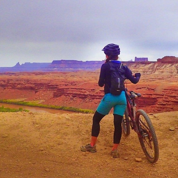 Meet your Posher, Karen - Picture 3 of 7